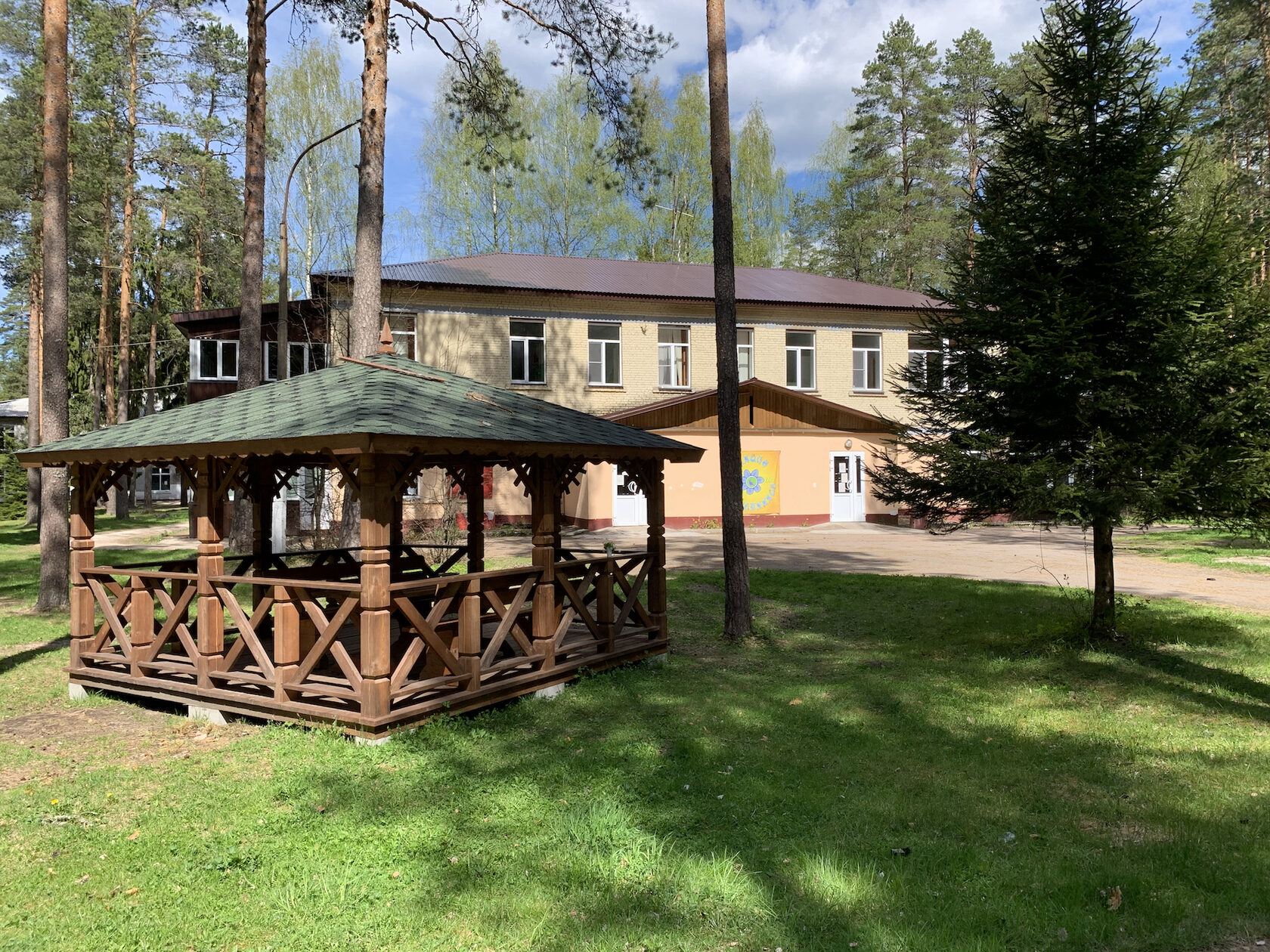 Путевки в детские лагеря Ленинградской области